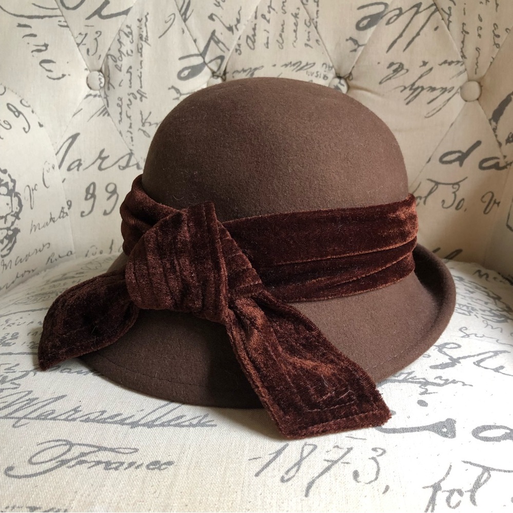 100% Wool Vintage-Style Bucket Hat